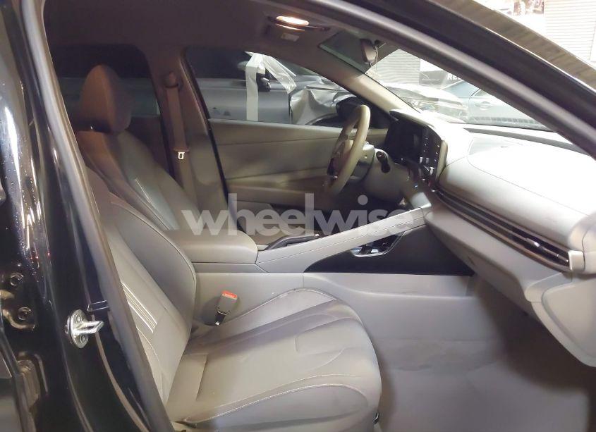 Photo 5 of 2023 Hyundai Elantra SEL (VIN 5NPLM4AG8PH105063)