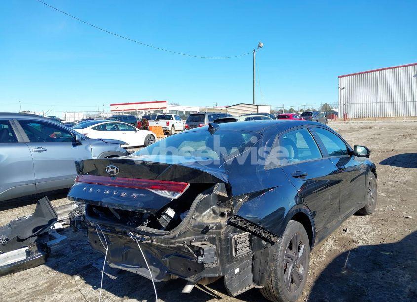 Photo 4 of 2023 Hyundai Elantra SEL (VIN 5NPLM4AG8PH105581)