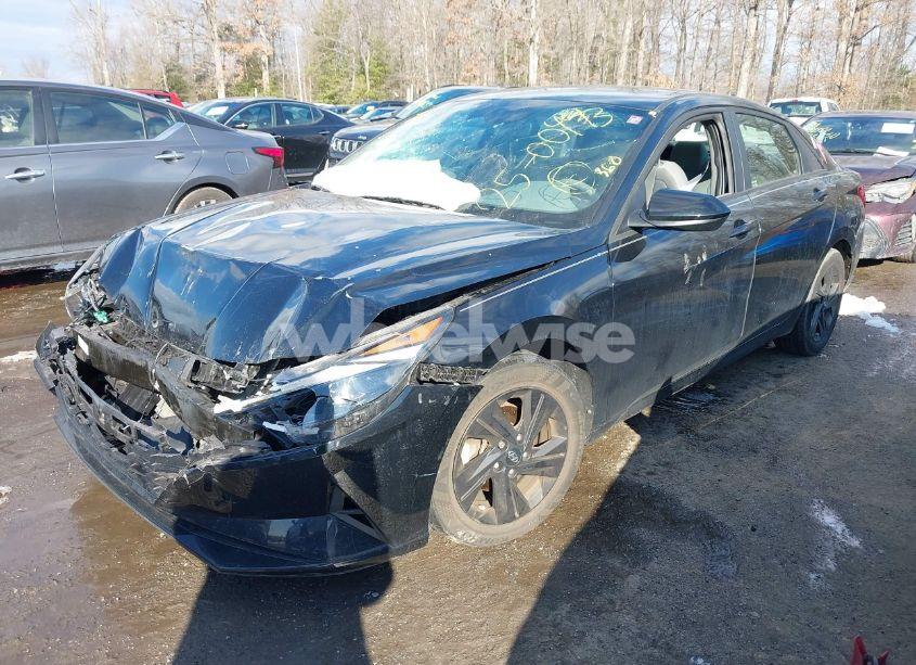 Photo 2 of 2021 Hyundai Elantra SEL (VIN 5NPLM4AG9MH001452)