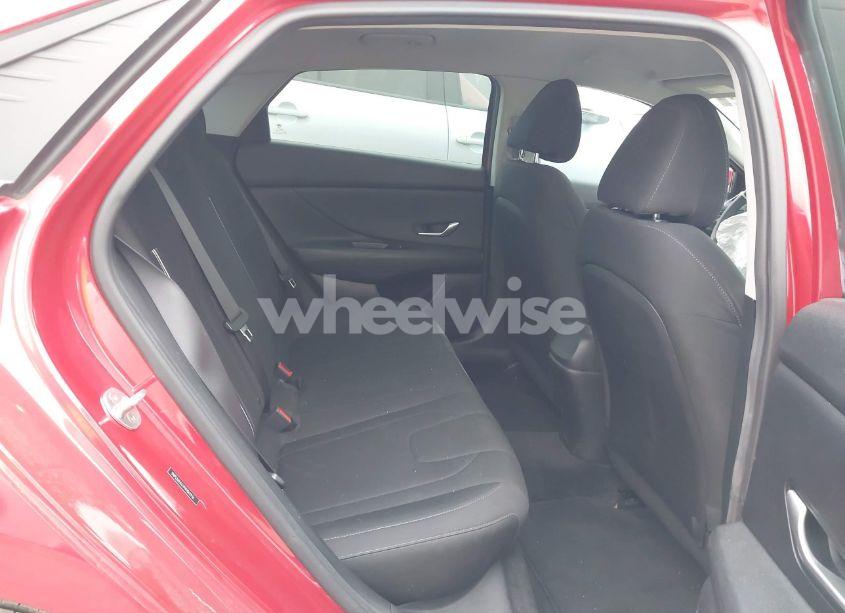 Photo 8 of 2022 Hyundai Elantra SEL (VIN 5NPLM4AG9NH063936)