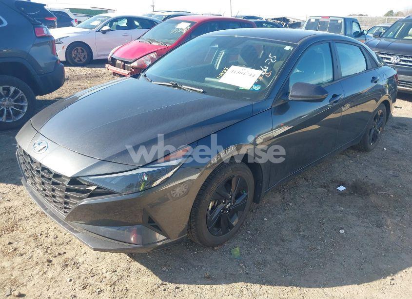 Photo 2 of 2022 Hyundai Elantra SEL (VIN 5NPLM4AG9NH065217)