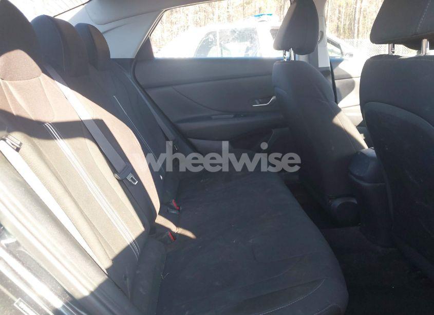 Photo 8 of 2022 Hyundai Elantra SEL (VIN 5NPLM4AG9NH065217)