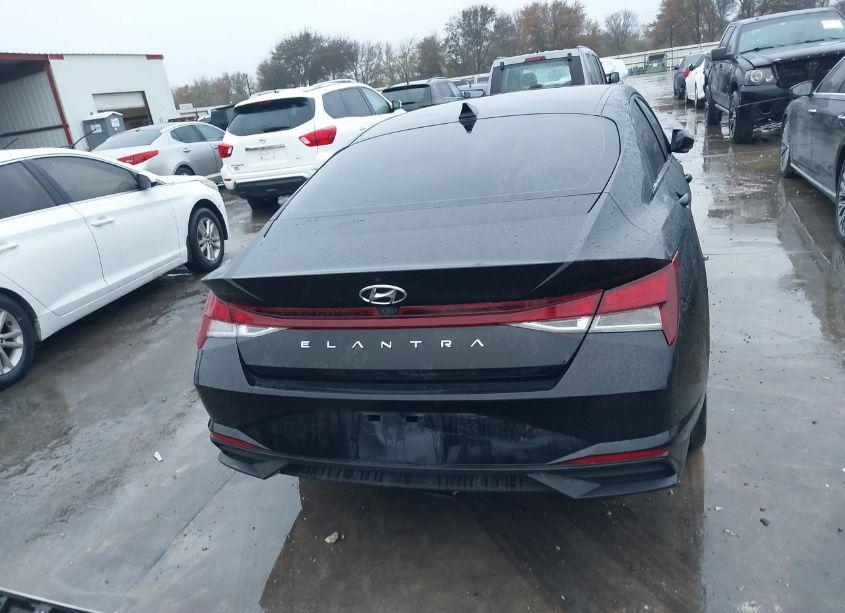 Photo 16 of 2022 Hyundai Elantra SEL (VIN 5NPLM4AG9NH071065)