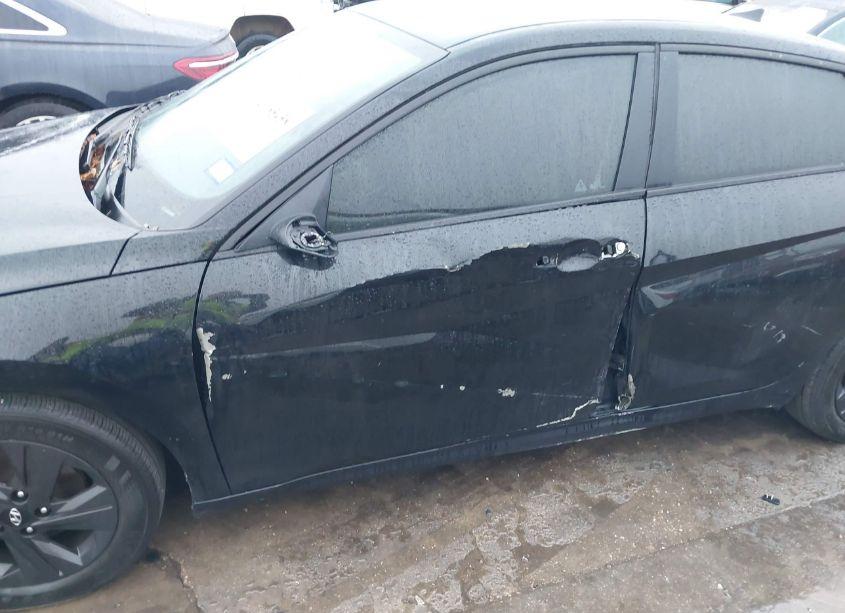 Photo 6 of 2022 Hyundai Elantra SEL (VIN 5NPLM4AG9NH071065)