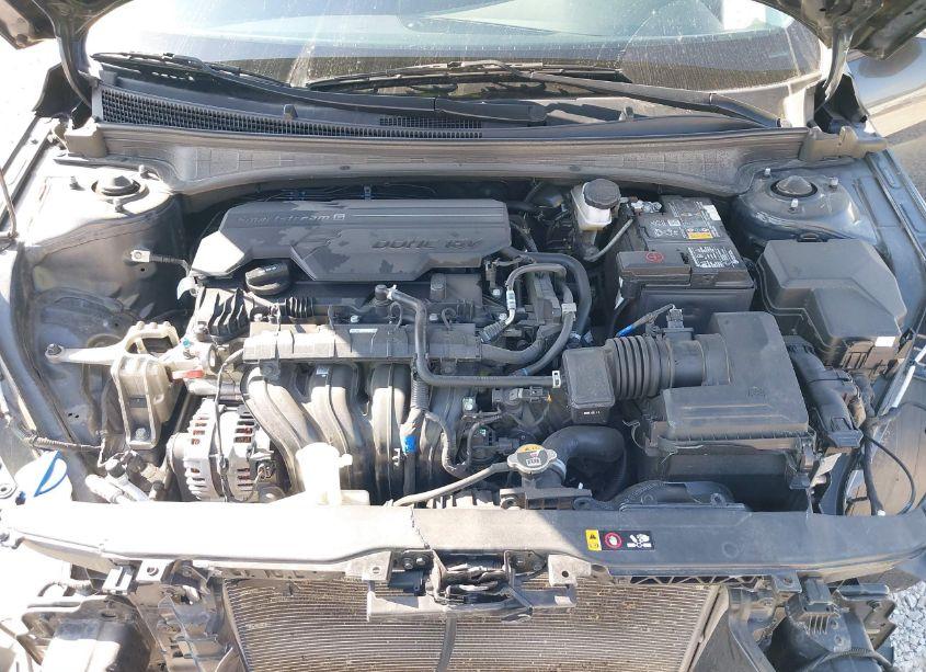 Photo 10 of 2022 Hyundai Elantra SEL (VIN 5NPLM4AG9NH076623)