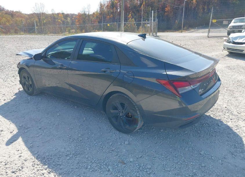 Photo 3 of 2022 Hyundai Elantra SEL (VIN 5NPLM4AG9NH076623)