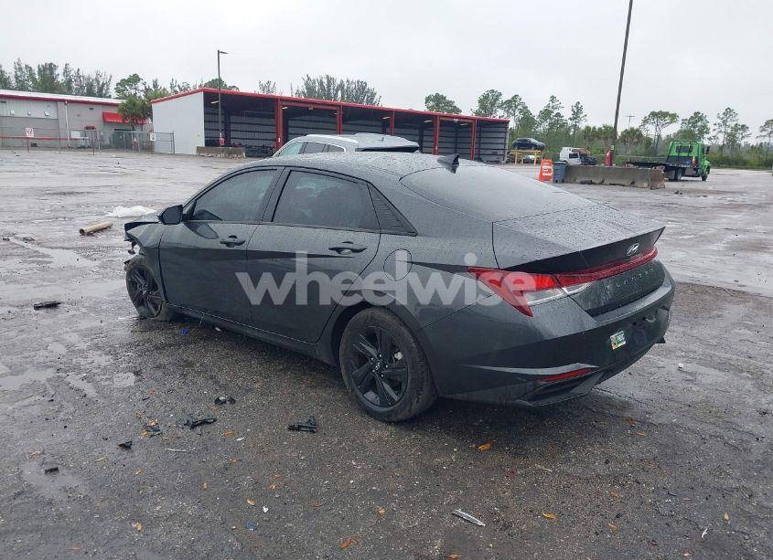 Photo 3 of 2021 Hyundai Elantra SEL (VIN 5NPLM4AGXMH036792)