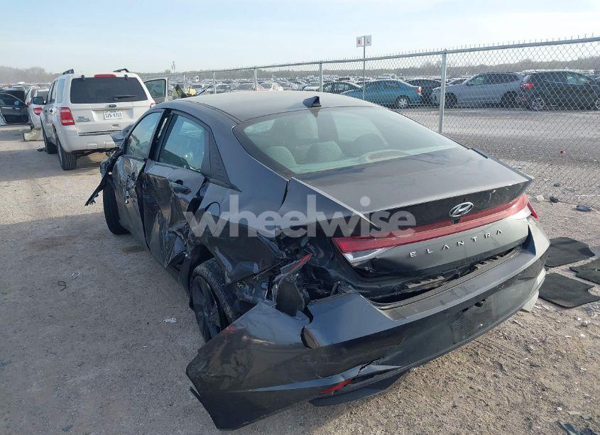 Photo 3 of 2021 Hyundai Elantra SEL (VIN 5NPLM4AGXMH044701)