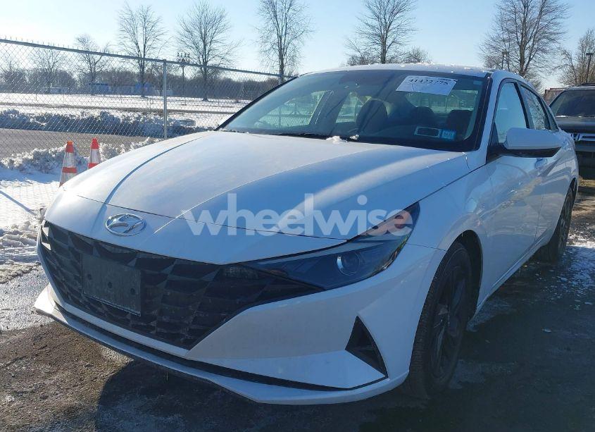 Photo 2 of 2022 Hyundai Elantra SEL (VIN 5NPLM4AGXNH066067)