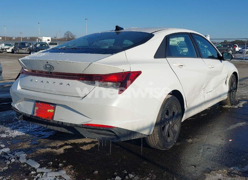 Photo 4 of 2022 Hyundai Elantra SEL (VIN 5NPLM4AGXNH066067)