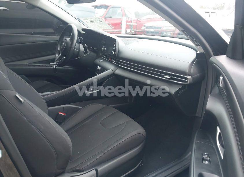 Photo 5 of 2021 Hyundai Elantra SEL (VIN 5NPLN4AG0MH026771)