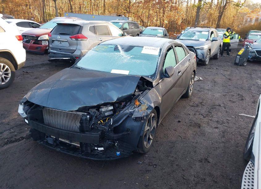 Photo 2 of 2021 Hyundai Elantra SEL (VIN 5NPLN4AG3MH025582)