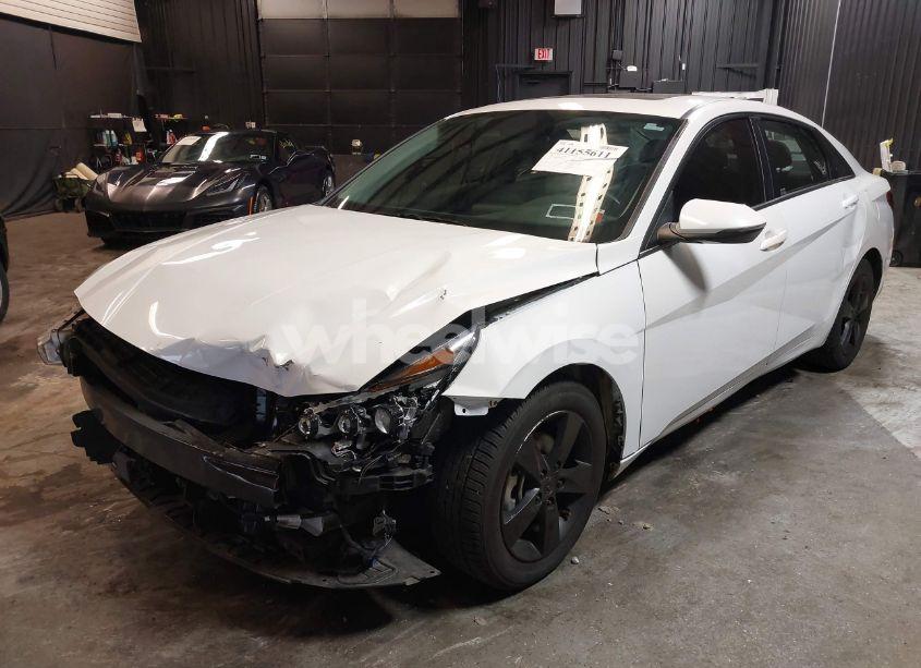 Photo 2 of 2022 Hyundai Elantra SEL (VIN 5NPLN4AG3NH067607)