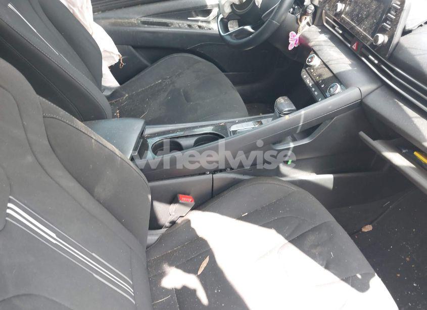 Photo 5 of 2021 Hyundai Elantra SEL (VIN 5NPLN4AG8MH020572)