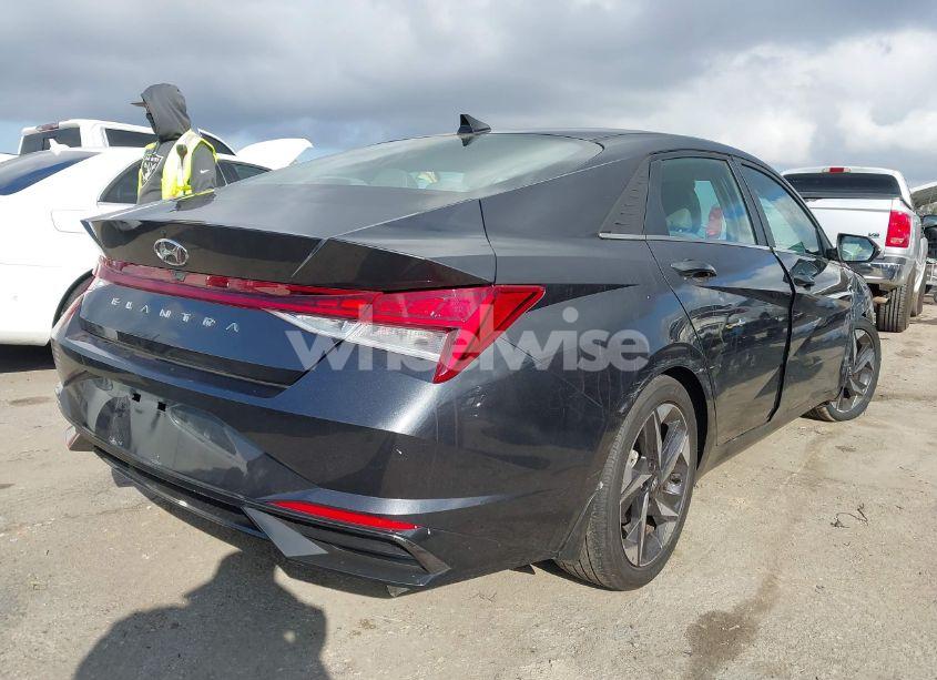 Photo 4 of 2022 Hyundai Elantra SEL (VIN 5NPLN4AG8NH059342)
