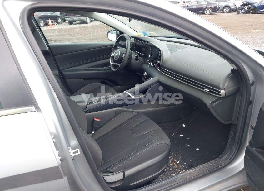 Photo 5 of 2022 Hyundai Elantra SEL (VIN 5NPLN4AG9NH078241)