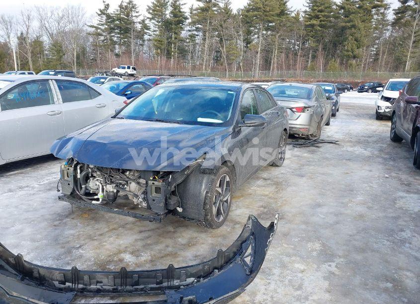 Photo 2 of 2022 Hyundai Elantra SEL (VIN 5NPLN4AG9NH082614)