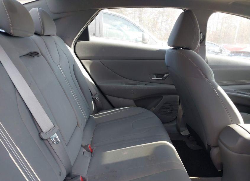 Photo 8 of 2021 Hyundai Elantra SEL (VIN 5NPLN4AGXMH028639)