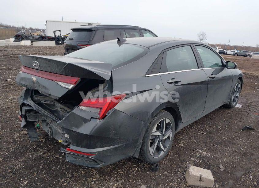 Photo 4 of 2022 Hyundai Elantra LIMITED (VIN 5NPLP4AG0NH082740)