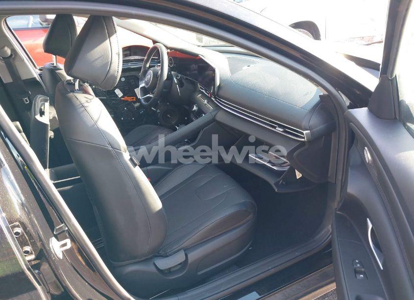 Photo 5 of 2023 Hyundai Elantra LIMITED (VIN 5NPLP4AG1PH088064)