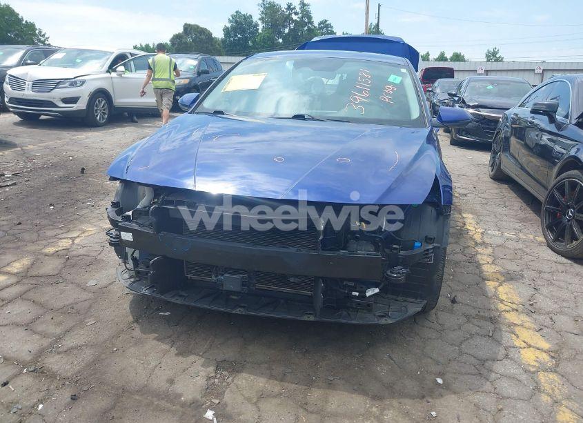 Photo 6 of 2022 Hyundai Elantra LIMITED (VIN 5NPLP4AG7NH067250)