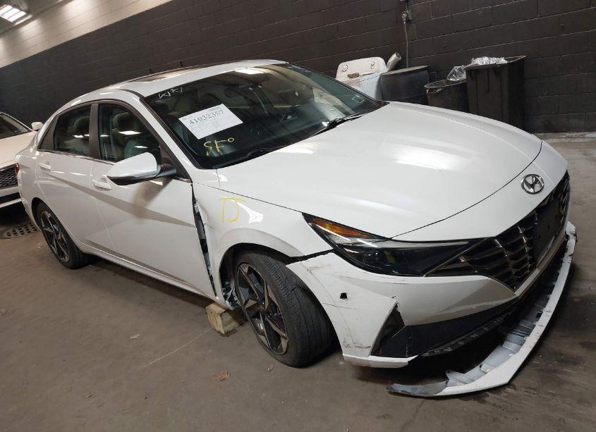 2022 Hyundai Elantra LIMITED (VIN 5NPLP4AGXNH070076) main photo