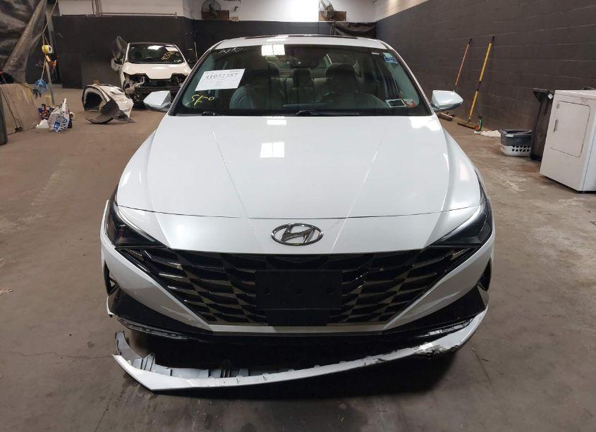 Photo 12 of 2022 Hyundai Elantra LIMITED (VIN 5NPLP4AGXNH070076)