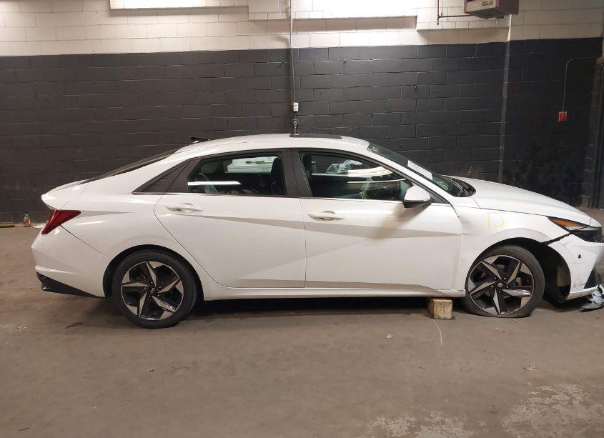Photo 13 of 2022 Hyundai Elantra LIMITED (VIN 5NPLP4AGXNH070076)