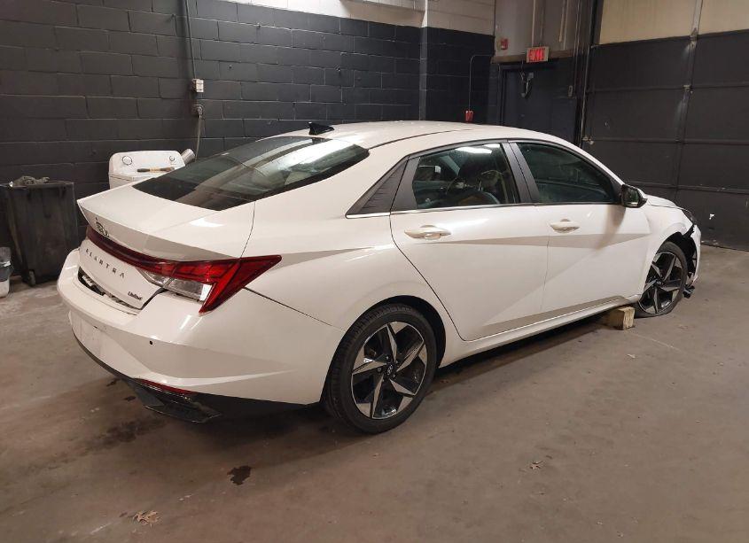 Photo 4 of 2022 Hyundai Elantra LIMITED (VIN 5NPLP4AGXNH070076)