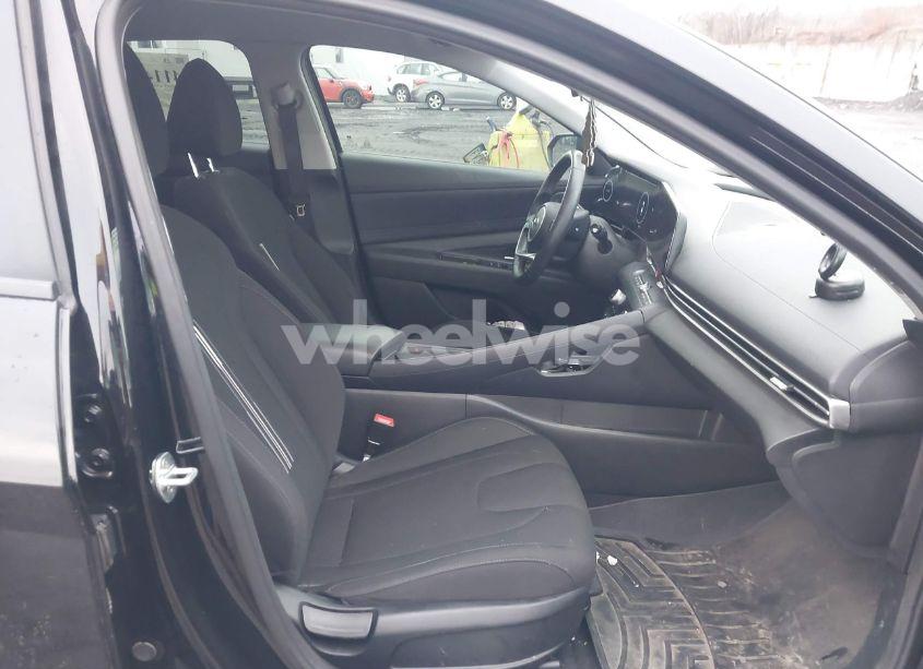 Photo 5 of 2023 Hyundai Elantra SEL (VIN 5NPLS4AG0PH089656)