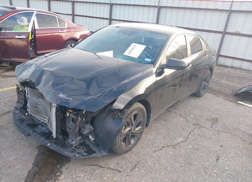 Photo 2 of 2022 Hyundai Elantra SEL (VIN 5NPLS4AG1NH074127)