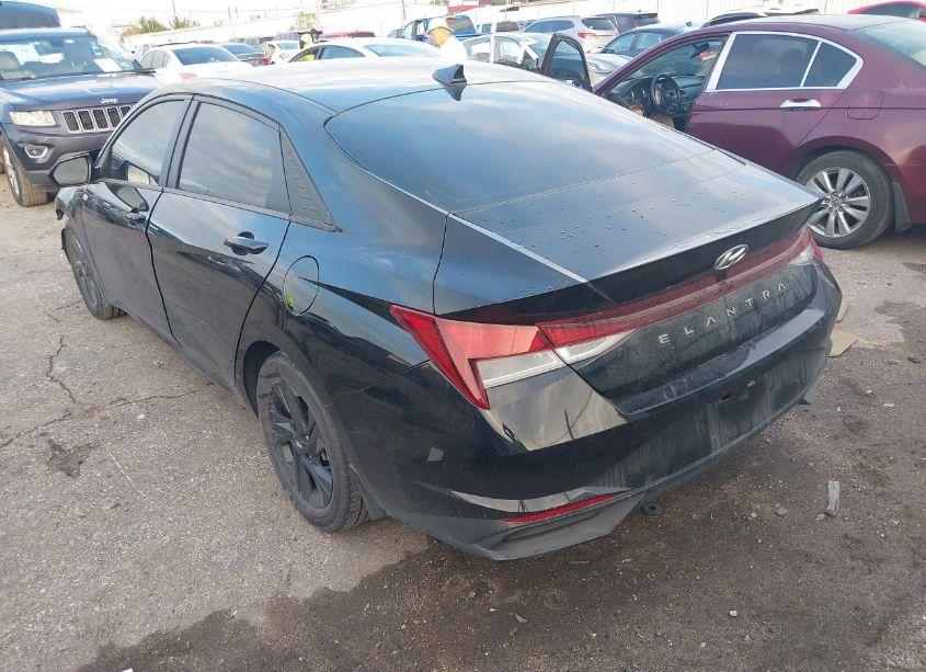 Photo 3 of 2022 Hyundai Elantra SEL (VIN 5NPLS4AG1NH074127)