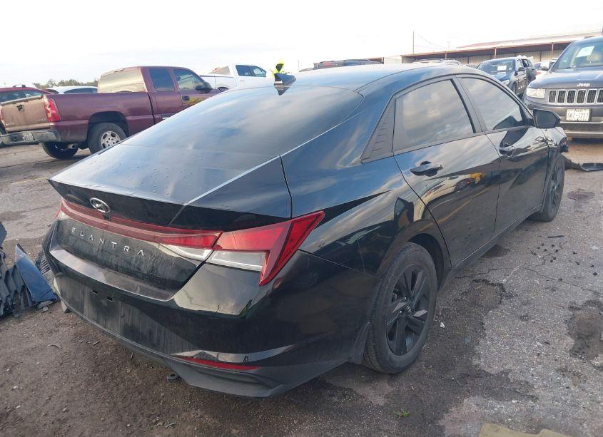 Photo 4 of 2022 Hyundai Elantra SEL (VIN 5NPLS4AG1NH074127)