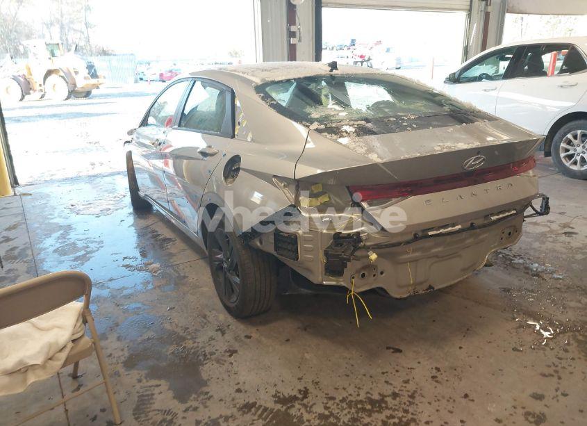 Photo 3 of 2021 Hyundai Elantra SEL (VIN 5NPLS4AG2MH005994)