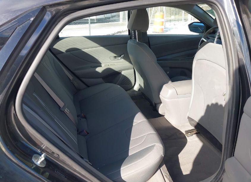 Photo 8 of 2021 Hyundai Elantra SEL (VIN 5NPLS4AG2MH051261)
