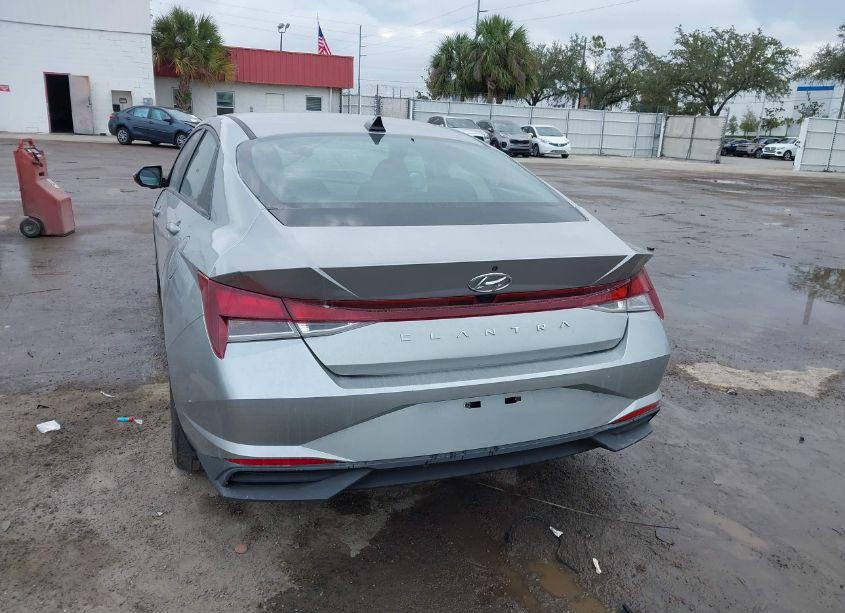 Photo 16 of 2021 Hyundai Elantra SEL (VIN 5NPLS4AG2MH051972)
