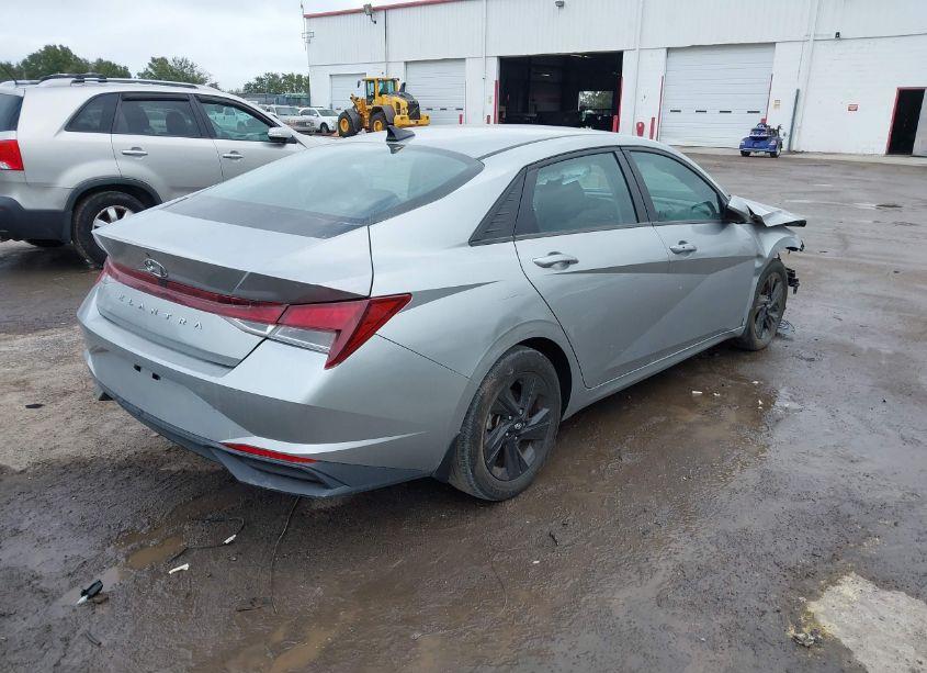 Photo 4 of 2021 Hyundai Elantra SEL (VIN 5NPLS4AG2MH051972)