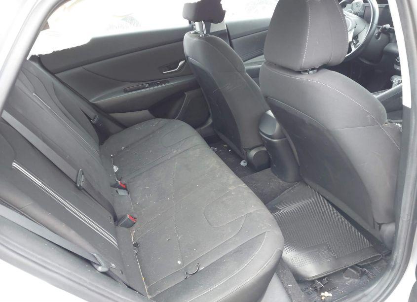 Photo 8 of 2021 Hyundai Elantra SEL (VIN 5NPLS4AG2MH051972)