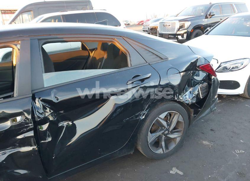 Photo 18 of 2023 Hyundai Elantra SEL (VIN 5NPLS4AG2PH105596)