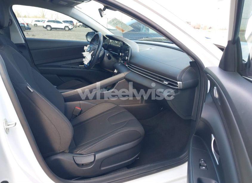 Photo 5 of 2021 Hyundai Elantra SEL (VIN 5NPLS4AG3MH025137)