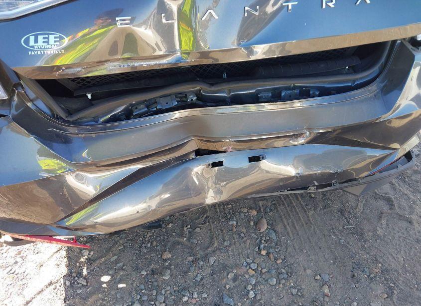 Photo 6 of 2022 Hyundai Elantra SEL (VIN 5NPLS4AG3NH086926)