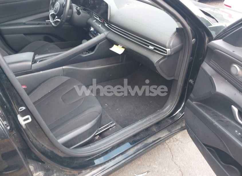 Photo 5 of 2023 Hyundai Elantra SEL (VIN 5NPLS4AG3PH098111)
