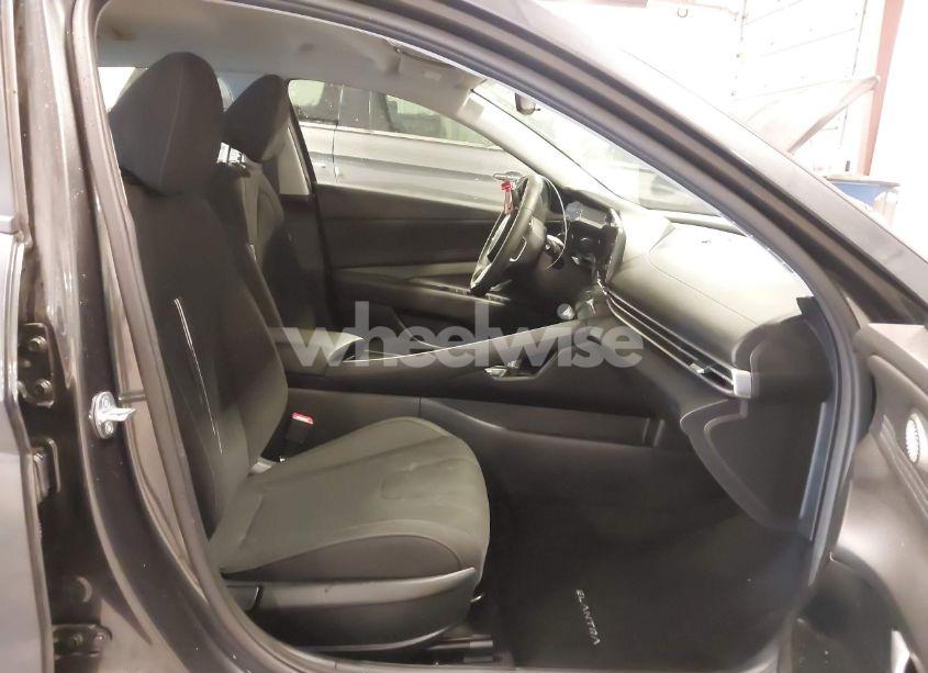 Photo 5 of 2023 Hyundai Elantra SEL (VIN 5NPLS4AG3PH118177)