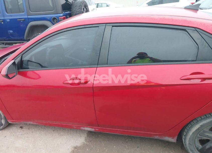 Photo 13 of 2022 Hyundai Elantra SEL (VIN 5NPLS4AG4NH064630)