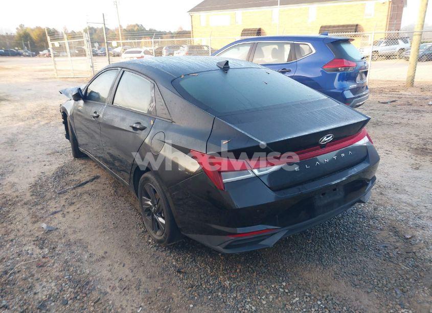 Photo 3 of 2022 Hyundai Elantra SEL (VIN 5NPLS4AG4NH071528)
