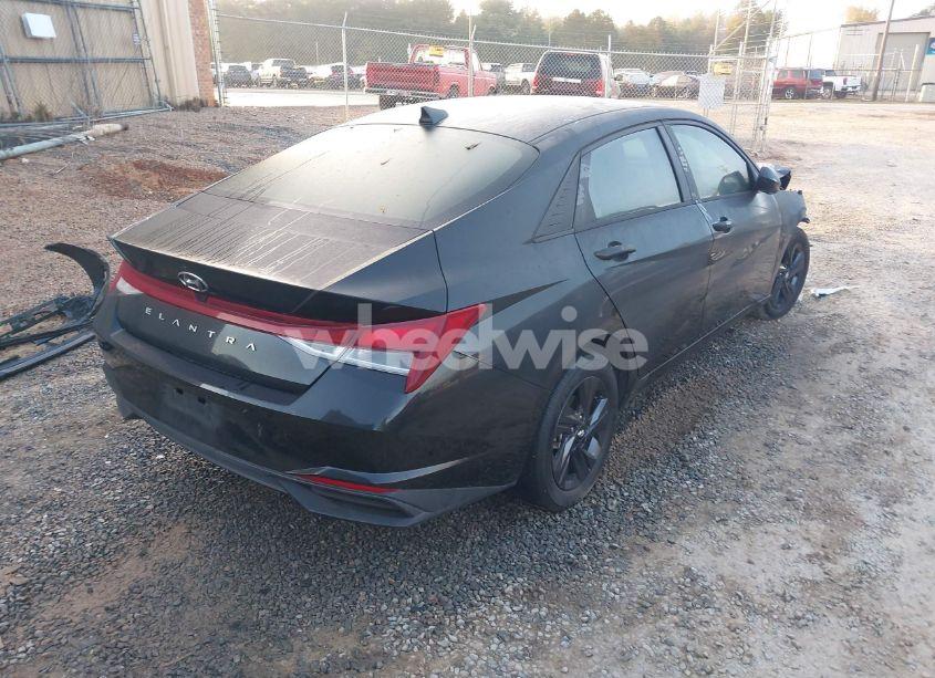 Photo 4 of 2022 Hyundai Elantra SEL (VIN 5NPLS4AG4NH071528)