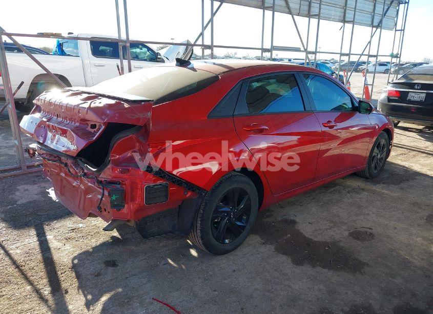 Photo 4 of 2022 Hyundai Elantra SEL (VIN 5NPLS4AG4NH081038)