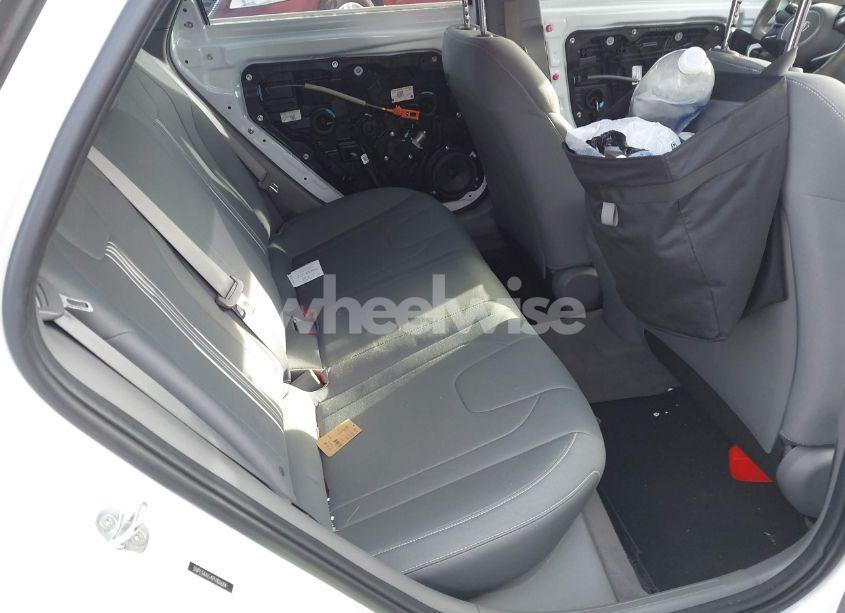 Photo 8 of 2023 Hyundai Elantra SEL (VIN 5NPLS4AG4PH106684)