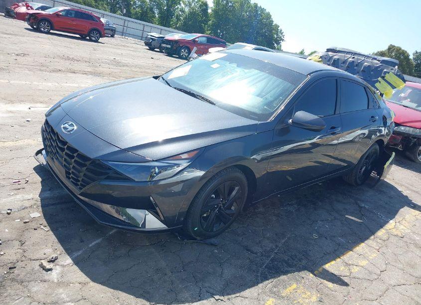 Photo 2 of 2021 Hyundai Elantra SEL (VIN 5NPLS4AG5MH028069)