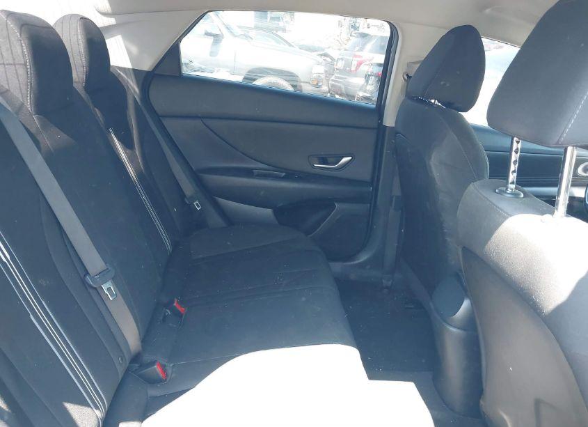 Photo 8 of 2021 Hyundai Elantra SEL (VIN 5NPLS4AG5MH028069)